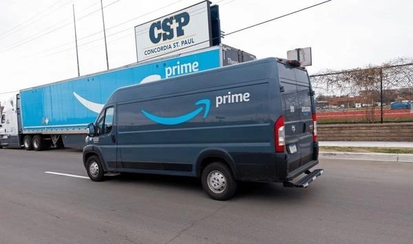 Who Is Responsible After an Amazon Van or Truck Crash?